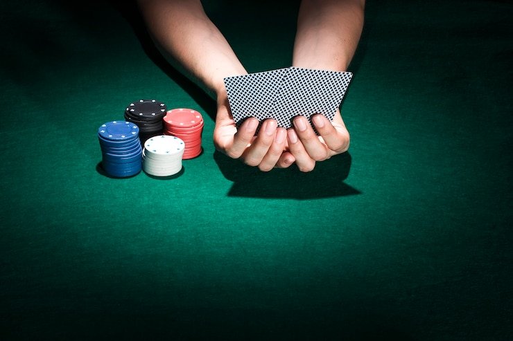 Live-dealer blackjack and roulette tables on utama88 slot